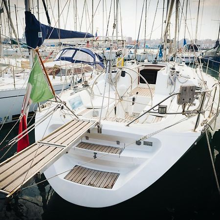 Hotel Sleep In Boat Katania Zewnętrze zdjęcie